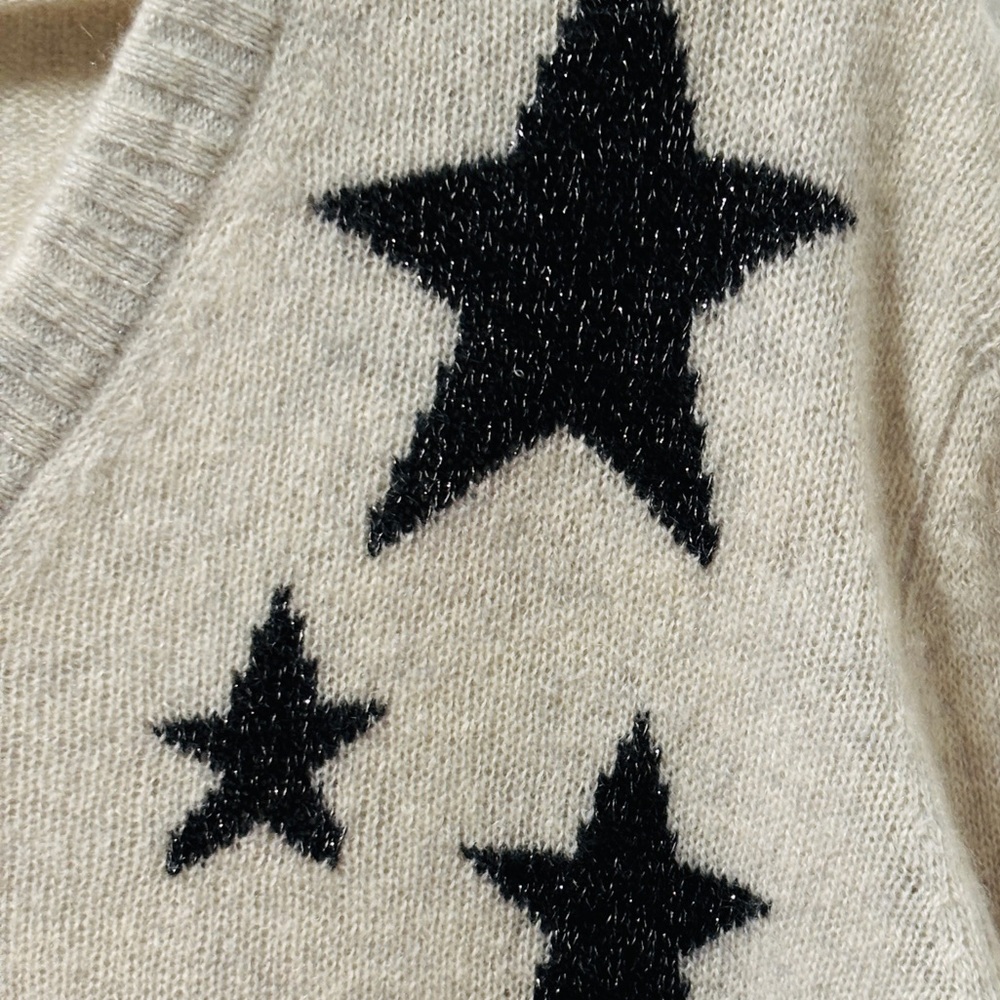 360 Cashmere Iconic “Jayla Sweater” In Cream & Black Stars Size Small - Picture 3 of 7